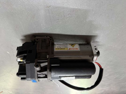 아우디 에어매틱 서스펜션 펌프 80A616005 40A616005E (아우디 Q5/스포트백 2017 - 2025용)